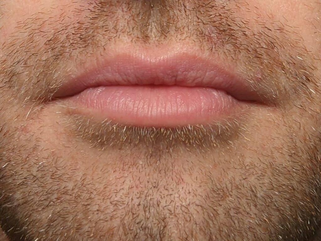 neutral lips position